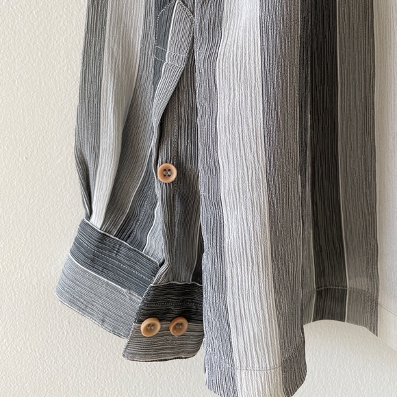 Monochrome Stripe Shirt - Picture 8 of 15